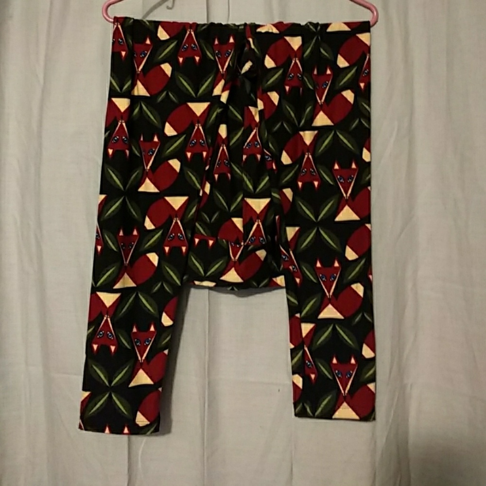 Foxy lularoe leggings!